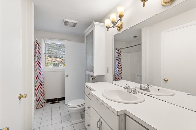 1 Jared Court, North Providence, RI 02911