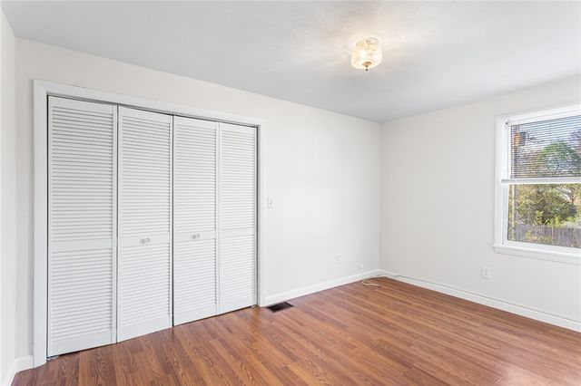 1 Jared Court, North Providence, RI 02911