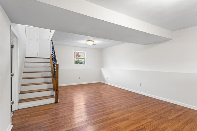 1 Jared Court, North Providence, RI 02911