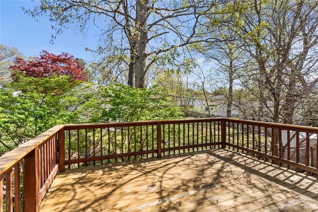 1 Jared Court, North Providence, RI 02911