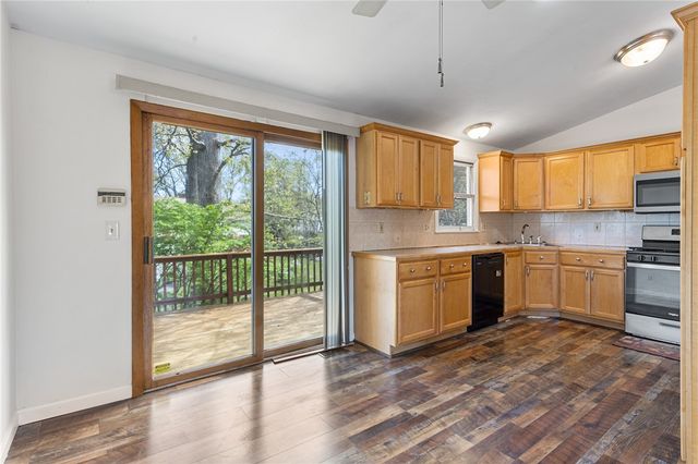 1 Jared Court, North Providence, RI 02911