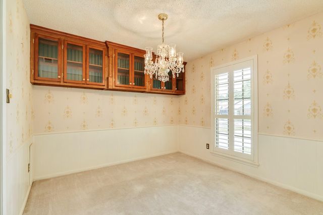 712 Browning Street, Angleton, TX 77515