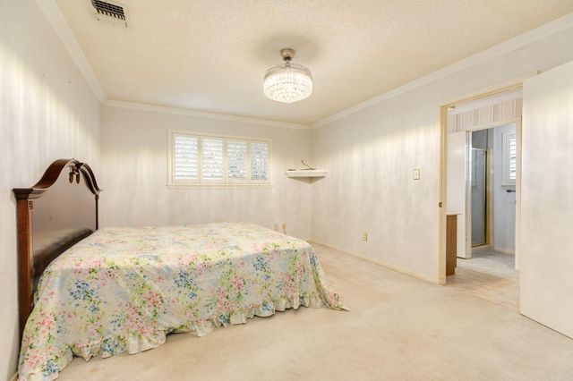 712 Browning Street, Angleton, TX 77515