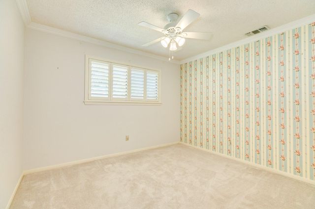 712 Browning Street, Angleton, TX 77515