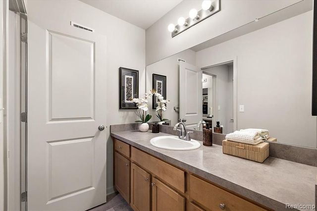 20498 Van Antwerp Street 23, Harper Woods, MI 48225