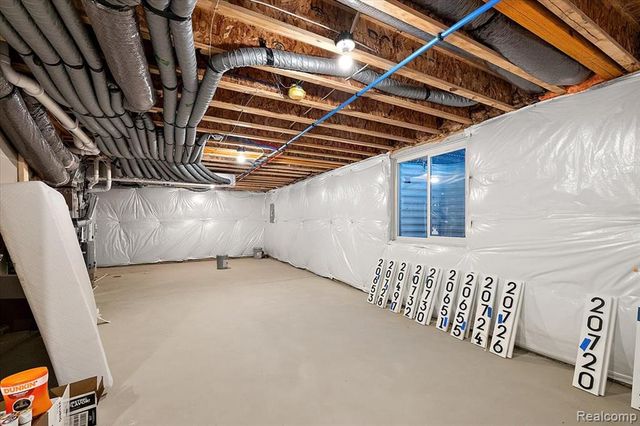 20498 Van Antwerp Street 23, Harper Woods, MI 48225