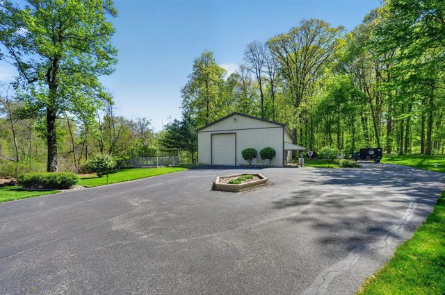 17605 County Road 112, Bristol, IN 46507