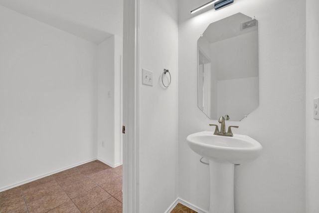 12818 Regg Drive, Houston, TX 77045