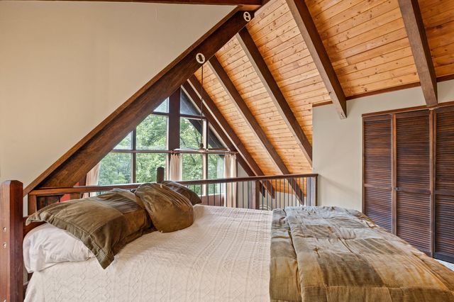 303 JORDAN HOLLOW RD, Stanley, VA 22851