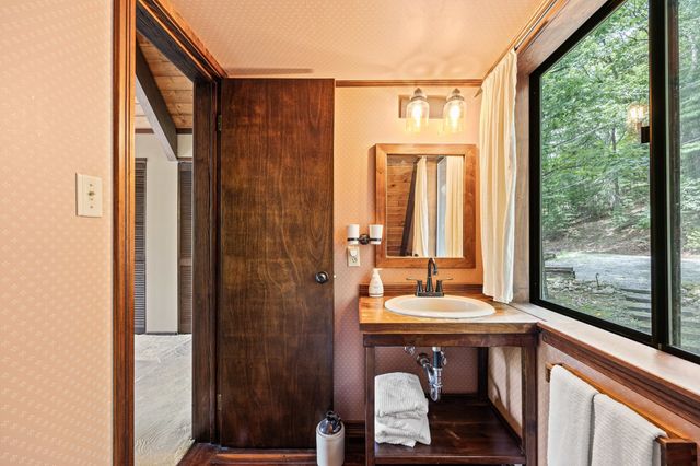 303 JORDAN HOLLOW RD, Stanley, VA 22851