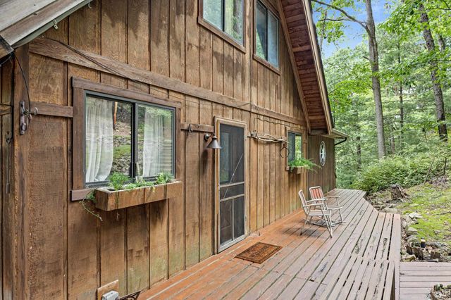 303 JORDAN HOLLOW RD, Stanley, VA 22851