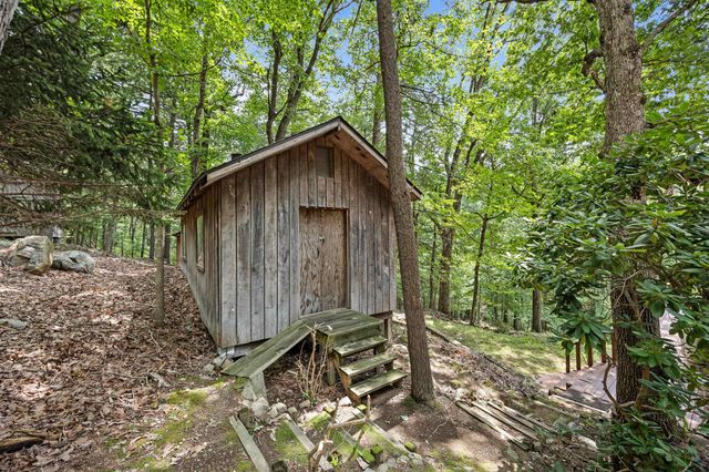 303 JORDAN HOLLOW RD, Stanley, VA 22851