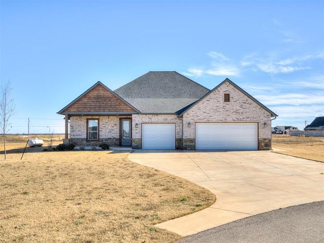 2640 Sunset Court, Guthrie, OK 73044
