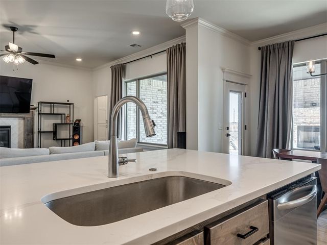 2640 Sunset Court, Guthrie, OK 73044