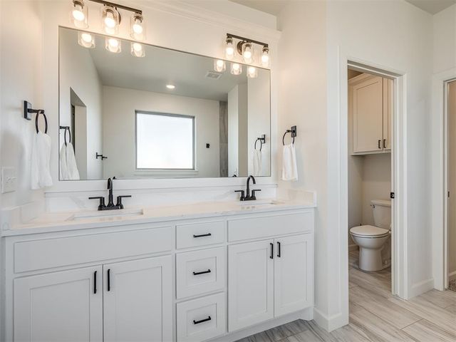 2640 Sunset Court, Guthrie, OK 73044