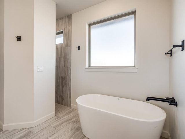 2640 Sunset Court, Guthrie, OK 73044