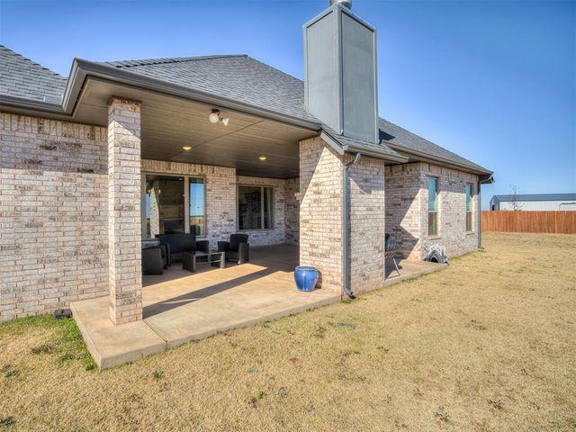 2640 Sunset Court, Guthrie, OK 73044