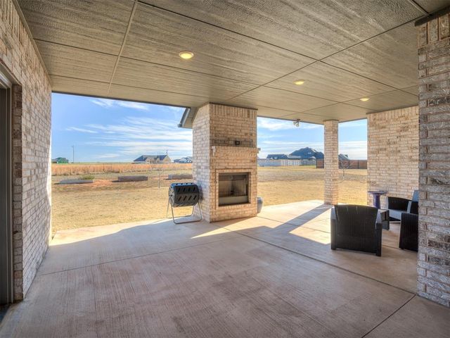 2640 Sunset Court, Guthrie, OK 73044