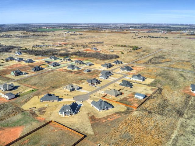 2640 Sunset Court, Guthrie, OK 73044