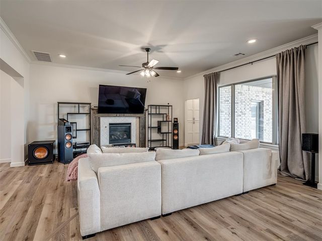 2640 Sunset Court, Guthrie, OK 73044