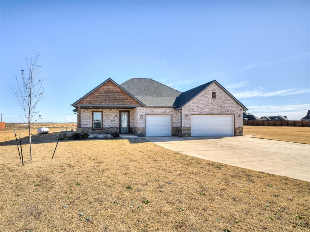 2640 Sunset Court, Guthrie, OK 73044
