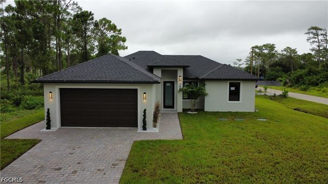 758 WORTH AVE S, Lehigh Acres, FL 33974