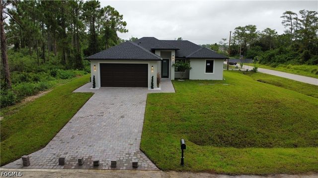 758 WORTH AVE S, Lehigh Acres, FL 33974