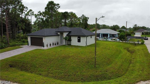 758 WORTH AVE S, Lehigh Acres, FL 33974