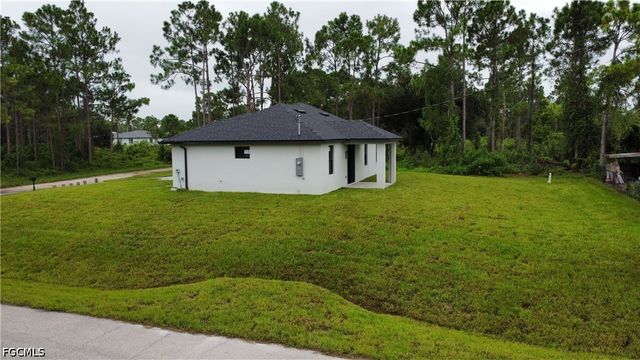 758 WORTH AVE S, Lehigh Acres, FL 33974