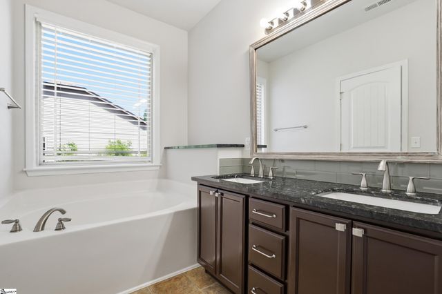 75 Rising Meadow Lane, Taylors, SC 29687