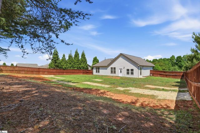 75 Rising Meadow Lane, Taylors, SC 29687