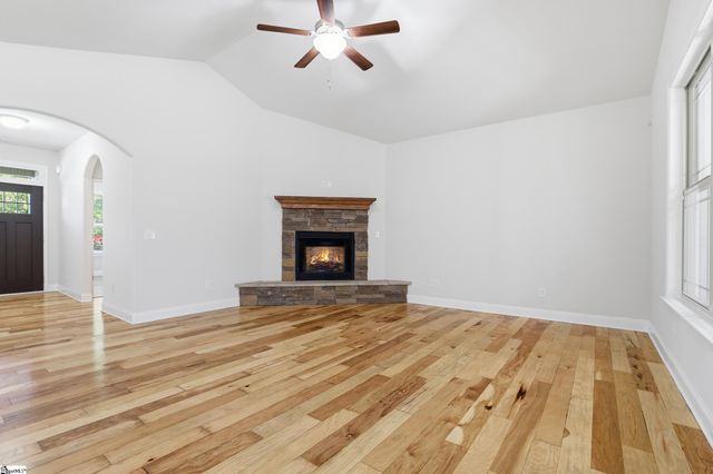 75 Rising Meadow Lane, Taylors, SC 29687