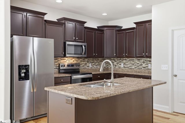 75 Rising Meadow Lane, Taylors, SC 29687
