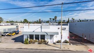 12767 Saticoy Street, North Hollywood (los Angeles), CA 91605
