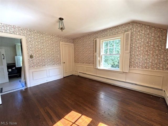 950 Merriman Road, Akron, OH 44303
