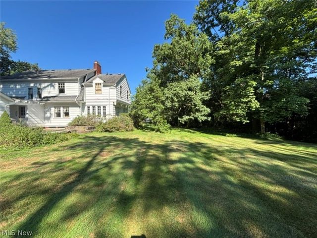 950 Merriman Road, Akron, OH 44303