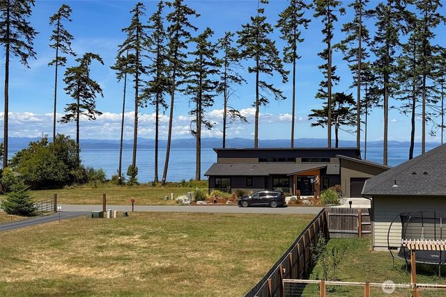 1117 Walker Street, Port Angeles, WA 98363
