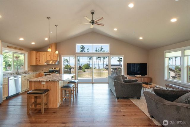 1117 Walker Street, Port Angeles, WA 98363
