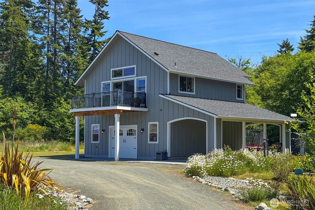 1117 Walker Street, Port Angeles, WA 98363