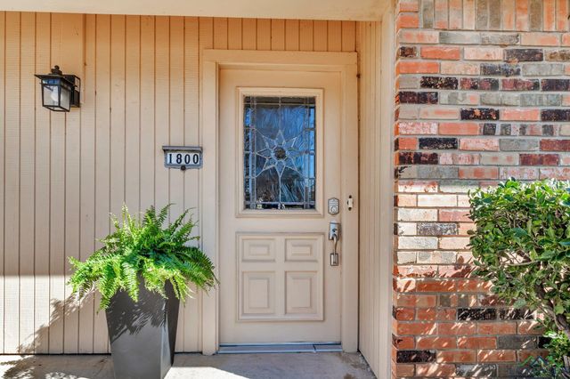 1800 Cardinal St, Longview, TX 75601