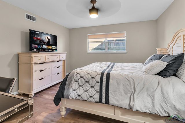 1800 Cardinal St, Longview, TX 75601