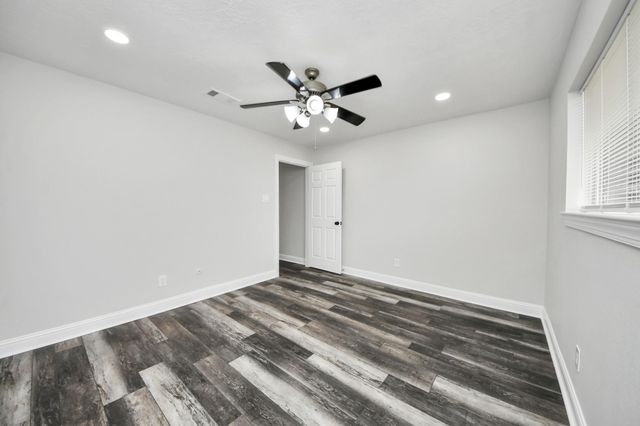 3009 Stacy Lane, Deer Park, TX 77536