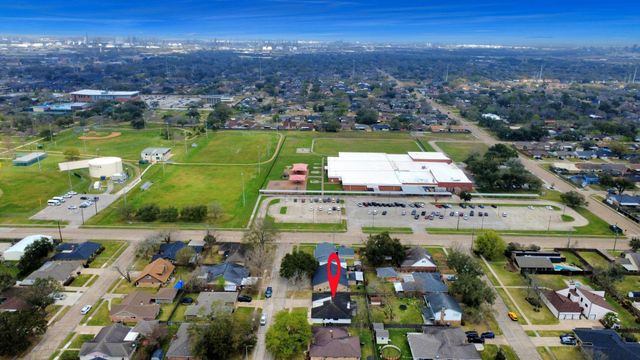 3009 Stacy Lane, Deer Park, TX 77536