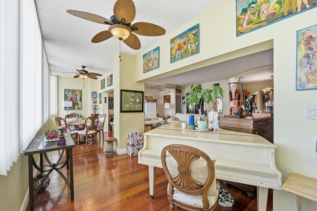 3800 Hillcrest Drive 1219, Hollywood, FL 33021