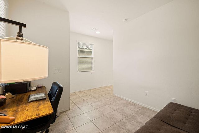 11295 S Weismann Drive, Vail, AZ 85641