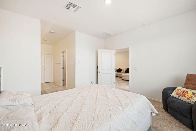 11295 S Weismann Drive, Vail, AZ 85641