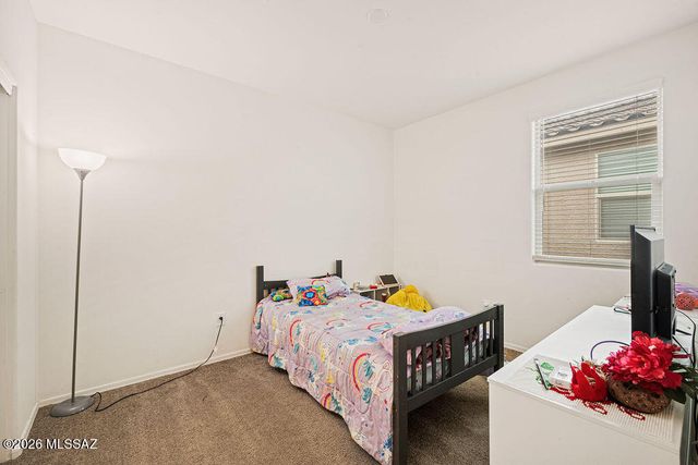 11295 S Weismann Drive, Vail, AZ 85641