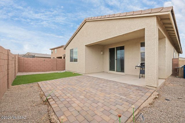 11295 S Weismann Drive, Vail, AZ 85641