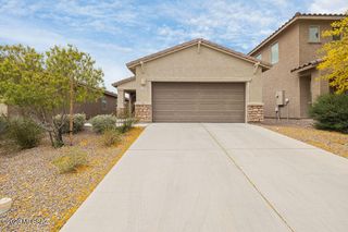 11295 S Weismann Drive, Vail, AZ 85641
