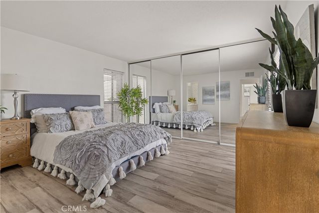 7338 Marina Pacifica N, Long Beach, CA 90803